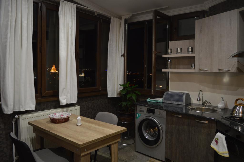 Appartement Terasa Mtacminda à Tbilissi Extérieur photo